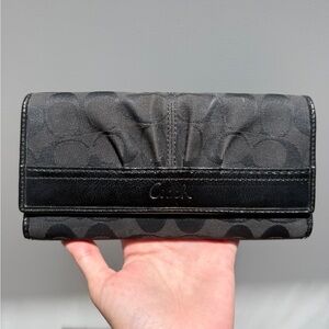 COACH Vintage Black Fabric Jacquard Signature Canvas Trifold Wallet